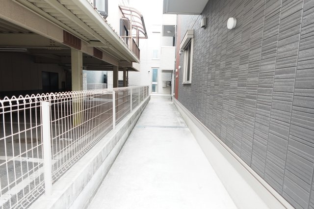 【エントランス】 | エスト・ヴィヴァーチェ