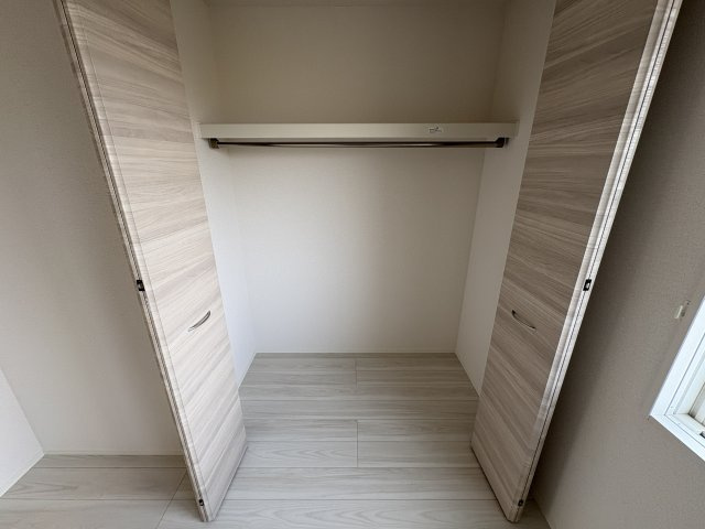 ソリッソ大久保町西嶋の収納