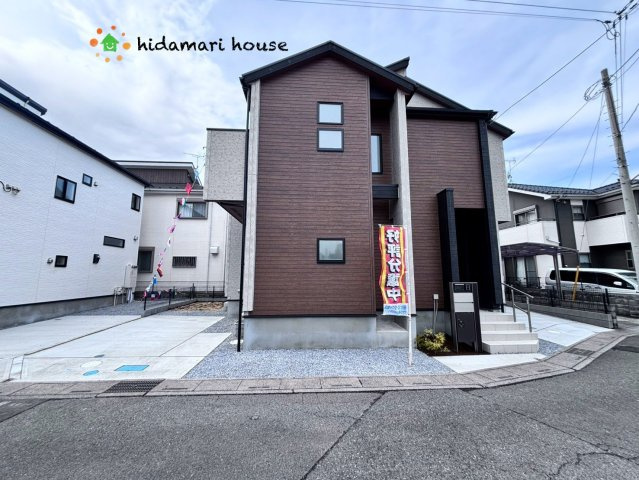上尾市川2丁目　新築戸建　ブルーミングガーデン01の外観