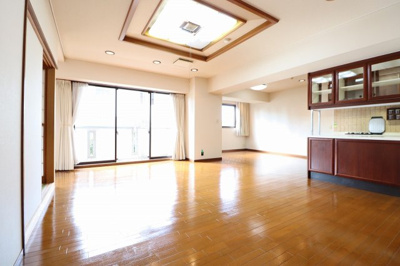 【居間・リビング】 | エルコグランドマンション2階