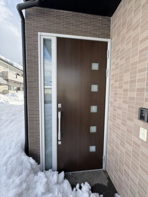 【玄関】 | ラ・ヴォン・ヴィおおまち　　