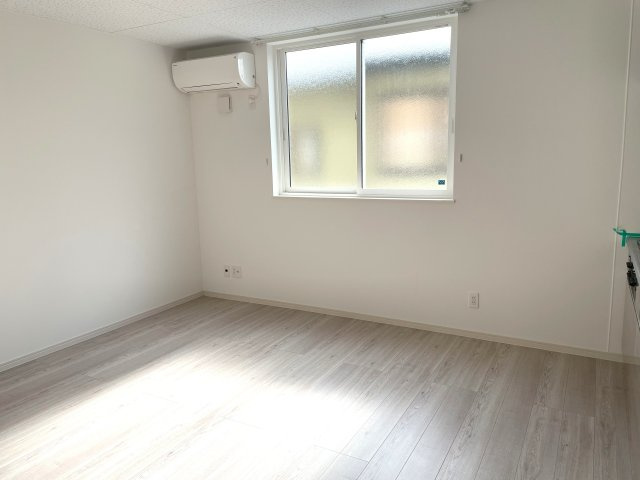 ReGLOSS城下の居間・リビング