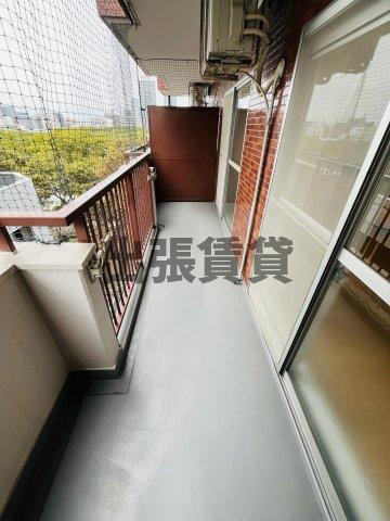 仲介手数料０円！シャンボール白川公園のバルコニー