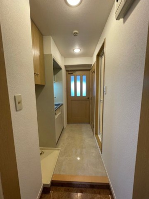 【玄関】 | グランマコイ比恵 | 別号室の写真になります。現況優先。