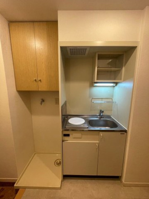 【キッチン】 | グランマコイ比恵 | 別号室の写真になります。現況優先。