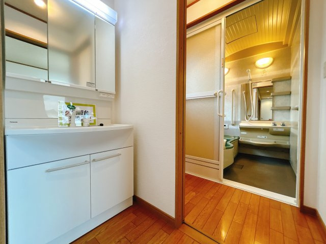 熊谷市円光2丁目の独立洗面台|※未公開物件多数あります！
買取・物件探し・リフォーム・リノベ・管理何でもご相談下さい！
