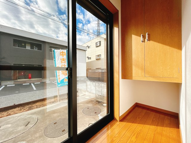 熊谷市円光2丁目の玄関|※未公開物件多数あります！
買取・物件探し・リフォーム・リノベ・管理何でもご相談下さい！
