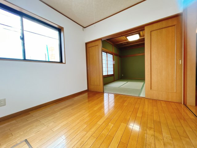 熊谷市円光2丁目の居間・リビング|※未公開物件多数あります！
買取・物件探し・リフォーム・リノベ・管理何でもご相談下さい！
