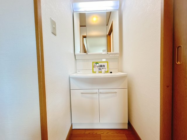 熊谷市円光2丁目の独立洗面台|※未公開物件多数あります！
買取・物件探し・リフォーム・リノベ・管理何でもご相談下さい！
