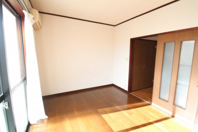 【寝室】 | コントラストD