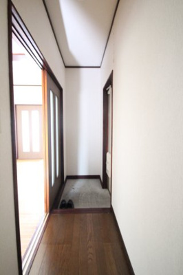 【玄関】 | コントラストD