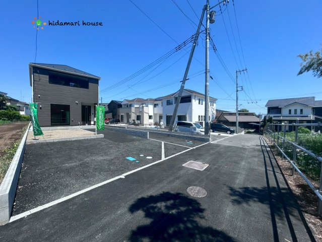 鴻巣市大間　第３　新築戸建　クレイドルガーデン01の前面道路含む現地写真
