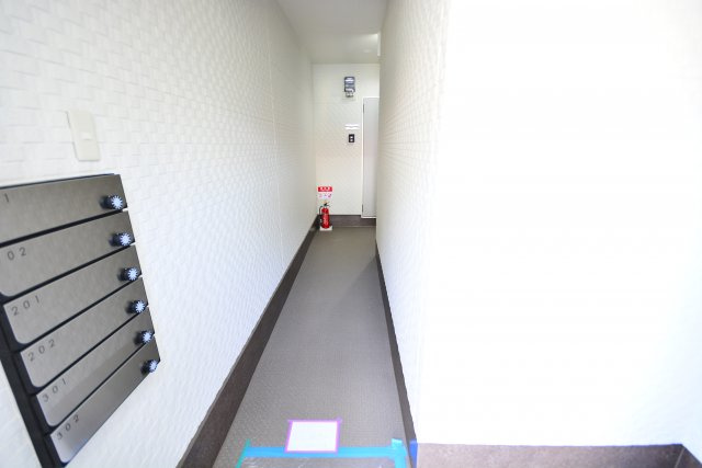 Genius・fのエントランス