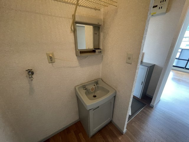 サンライフサルビアの洗面所