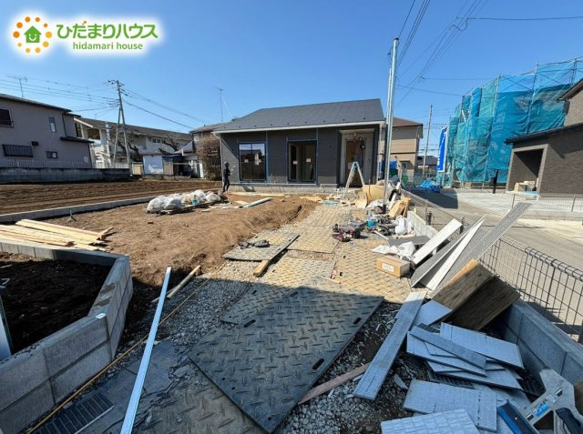 鴻巣市大間　第３　新築一戸建て　クレイドルガーデン　02の駐車場