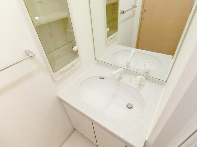 レジディア三宮東の内装