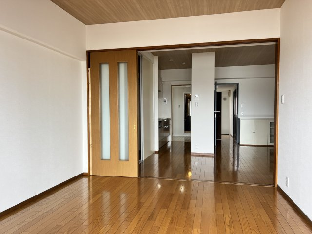 【洋室】 | グラン・ドムール堺ザビエル公園