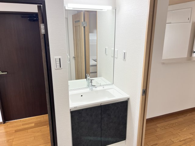 【独立洗面台】 | グラン・ドムール堺ザビエル公園