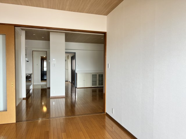 【洋室】 | グラン・ドムール堺ザビエル公園