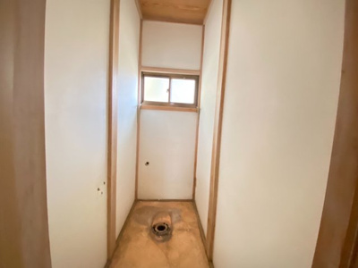 【トイレ】 | ≪平屋の日本家屋≫　成田市松子　古民家風！ | お手洗いです。便座は取り外し済みです。