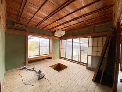 【和室】 | ≪平屋の日本家屋≫　成田市松子　古民家風！ | 掘り炬ごたつ付きの和室です。