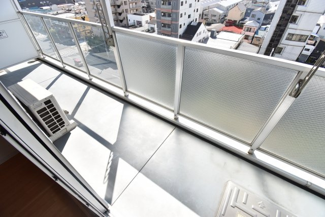 グランパシフィック大正のバルコニー