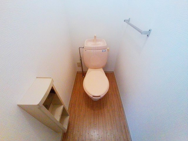 烏帽子ハイツ六甲のトイレ