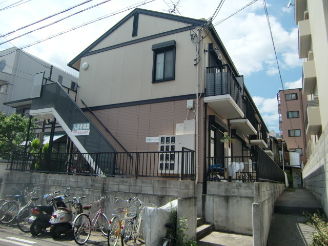 烏帽子ハイツ六甲の外観