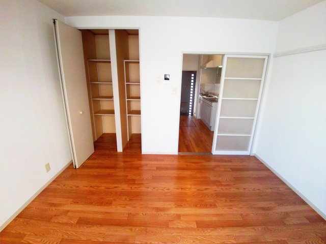 烏帽子ハイツ六甲の玄関