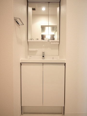 スプランディッド難波Ⅰの独立洗面台