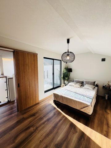 中海岸の暮らしの洋室|主寝室：7.1畳