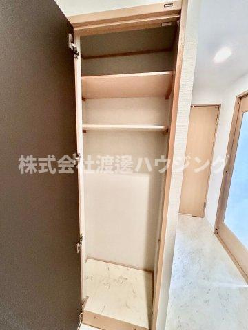 アンフィニⅦ緑地公園の収納|天井高シューズBOX