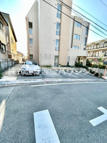 SCENE　TREの駐車場