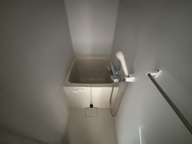 川口市上青木１丁目のアパートの浴室