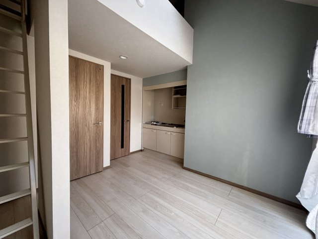 川口市上青木１丁目のアパートの洋室