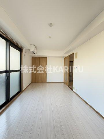 レジスコート今津中の居間・リビング