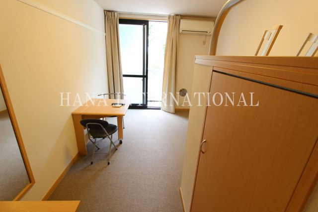 レオパレスコスモＭＫの居間・リビング|類似物件参考画像です。