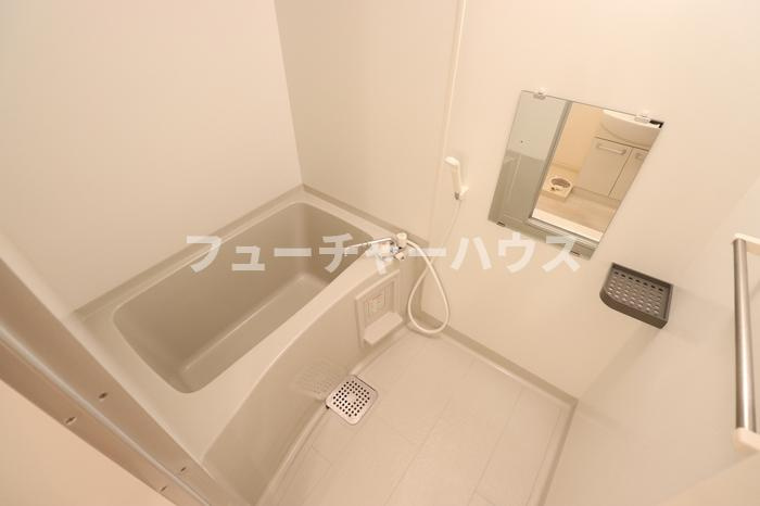 ロイヤルシティ　Ａの浴室