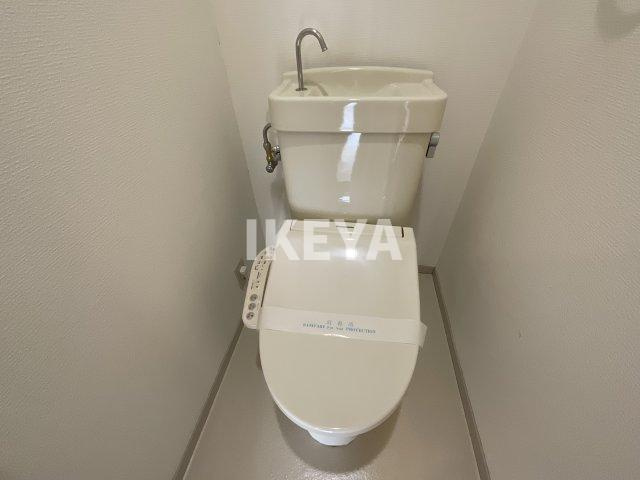 大阪市北区長柄中１丁目の賃貸マンションのトイレ