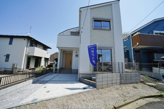 【横浜市保土ケ谷区鎌谷町51-3新築戸建て】★仲介手数料無料★（宮谷小学校・宮田中学校）の外観