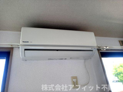 【設備】 | ローズロード多治米 | エアコン