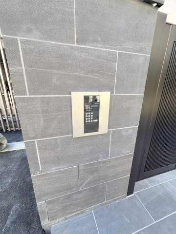 グローリー菅沢のエントランス