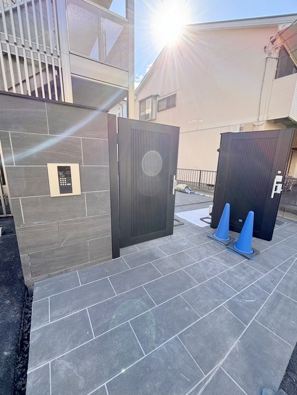 グローリー菅沢のエントランス