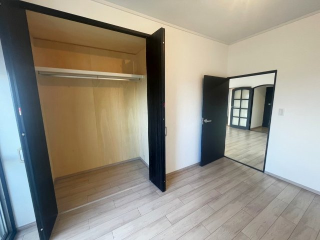 ◆室内改装済み◆７階建て最上階の三方角住戸◆阪急西向日駅徒歩１３分◆イトーピア向日マンションA棟の洋室|洋室