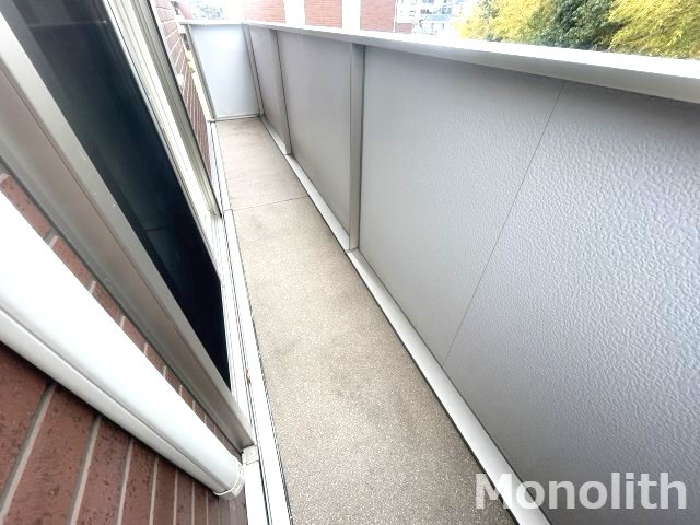 オースターアベリアのバルコニー