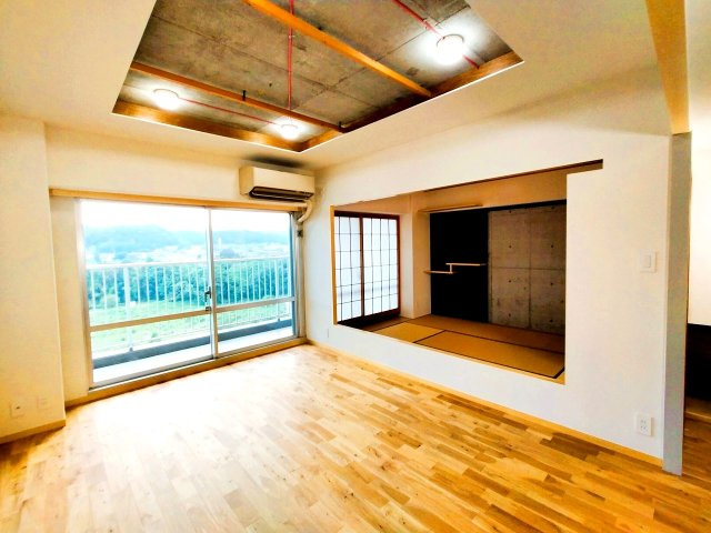 河辺ビューパレー多摩川の居間・リビング|一級建築士によるオシャレなデザイナーズ住戸です！