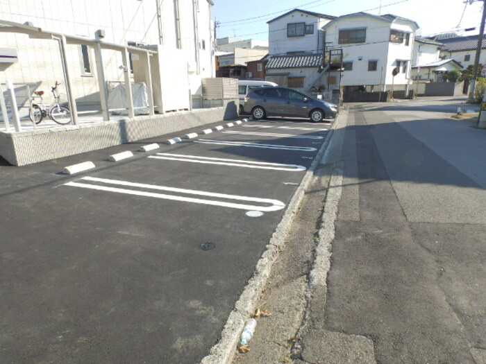 テユリータの駐車場|駐車場