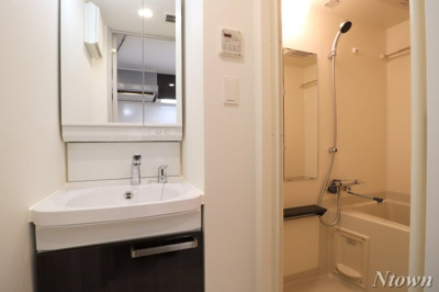 【洗面所】 | ディアレイシャス名古屋太閤通Ⅲ | 使いやすい洗面所です