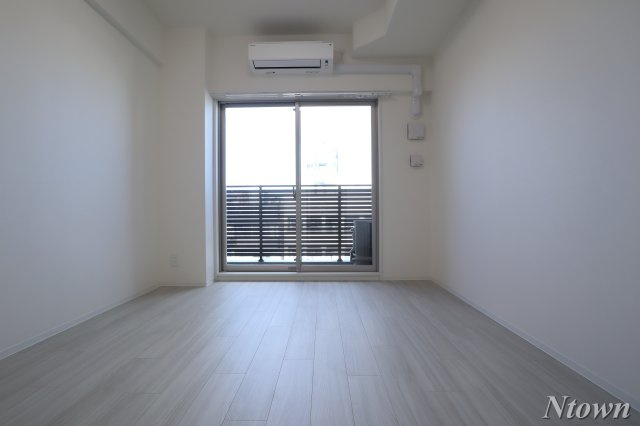 【居間・リビング】 | ディアレイシャス名古屋太閤通Ⅲ | 使いやすい居間です