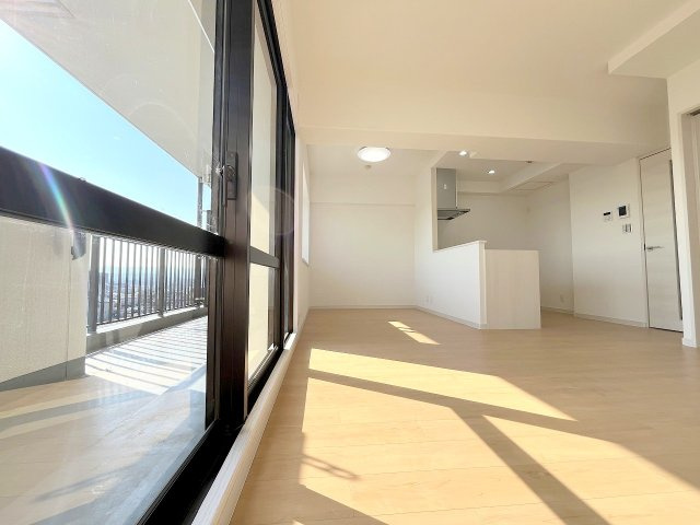 ルネ福生B棟の居間・リビング|2025年1月撮影